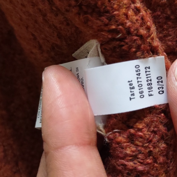 NWT Universal Thread OS Rust Cableknit Scarf - Picture 9 of 9